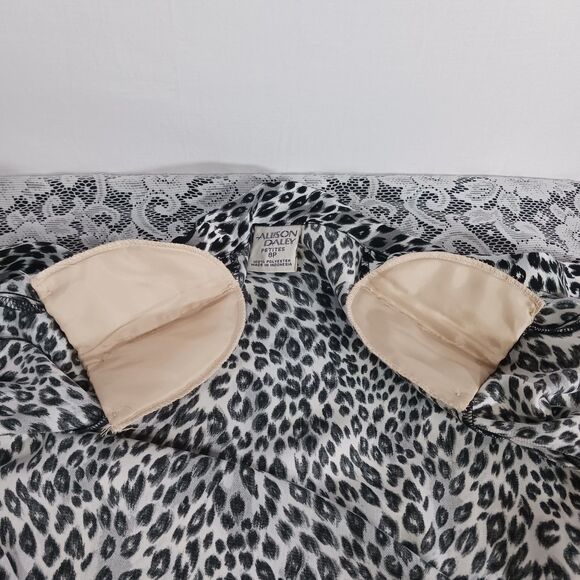 Vintage Petite Button Down Shirt w/ Shoulder Pads - Picture 6 of 15